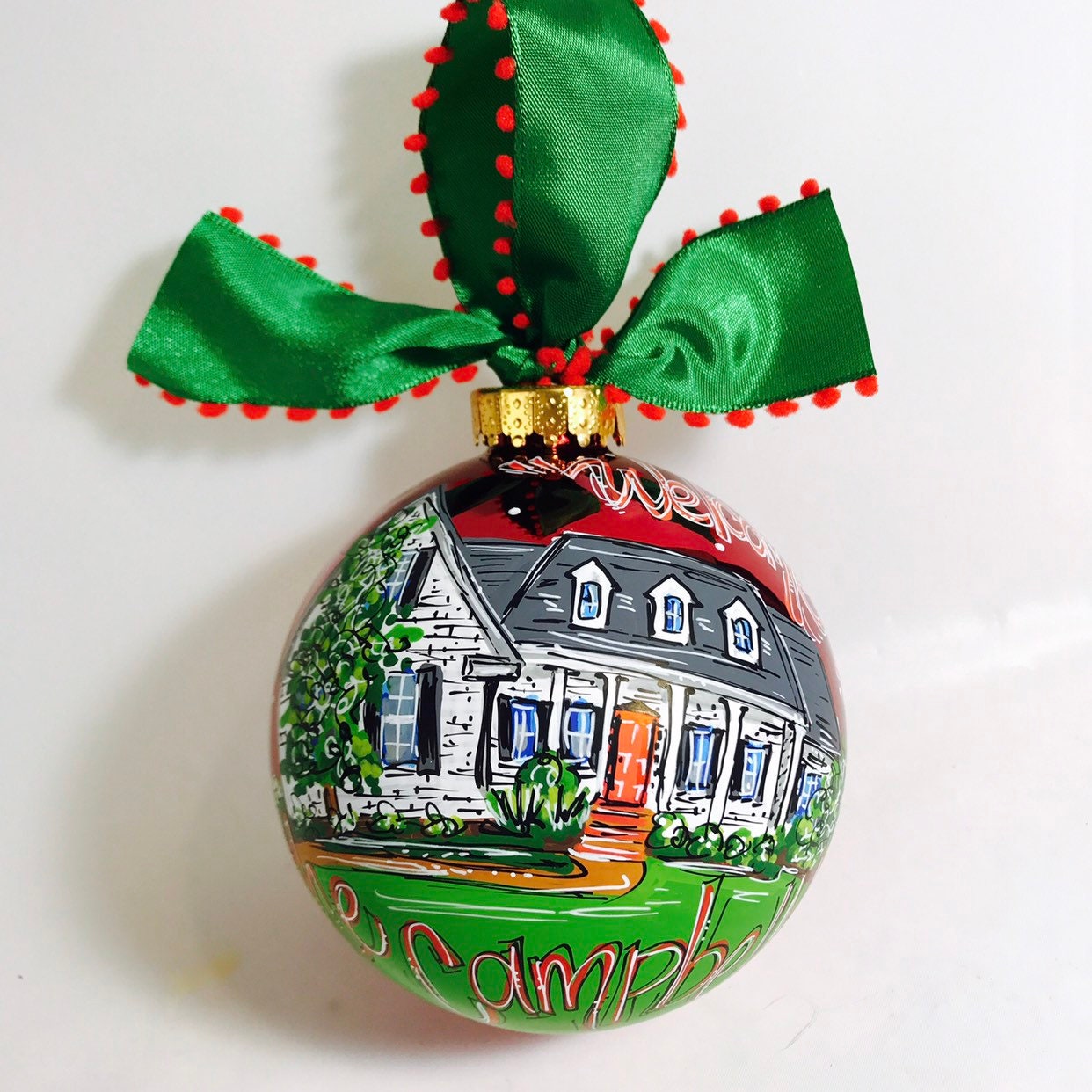 RED HOUSE PORTRAIT ORNAMENT