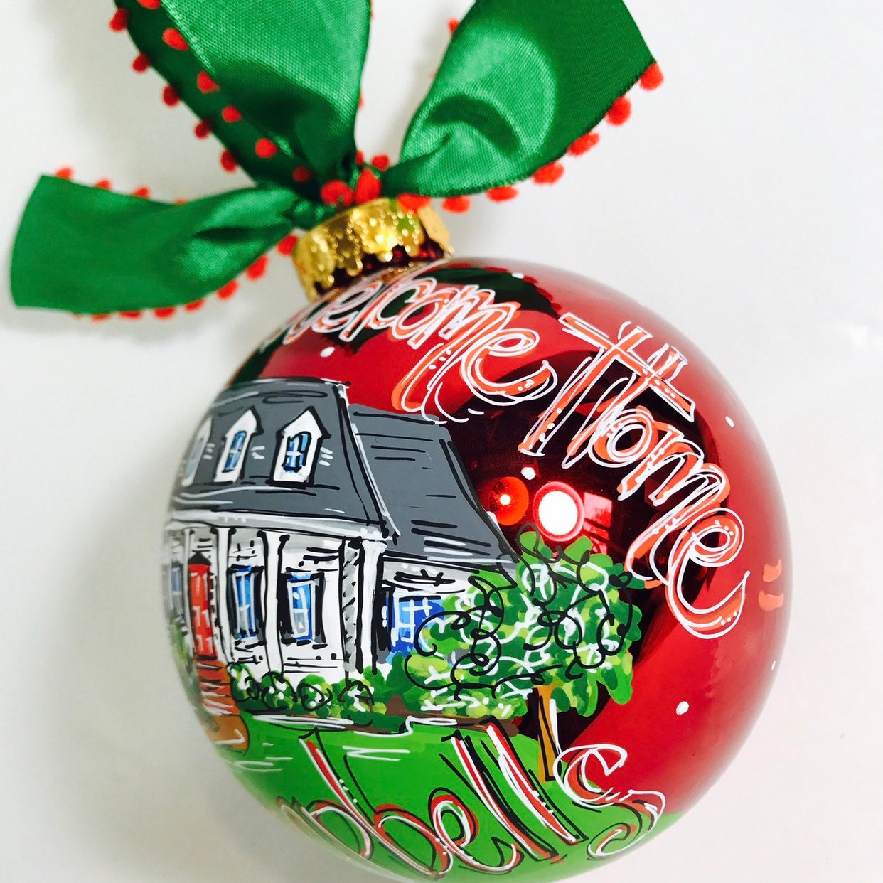 RED HOUSE PORTRAIT ORNAMENT