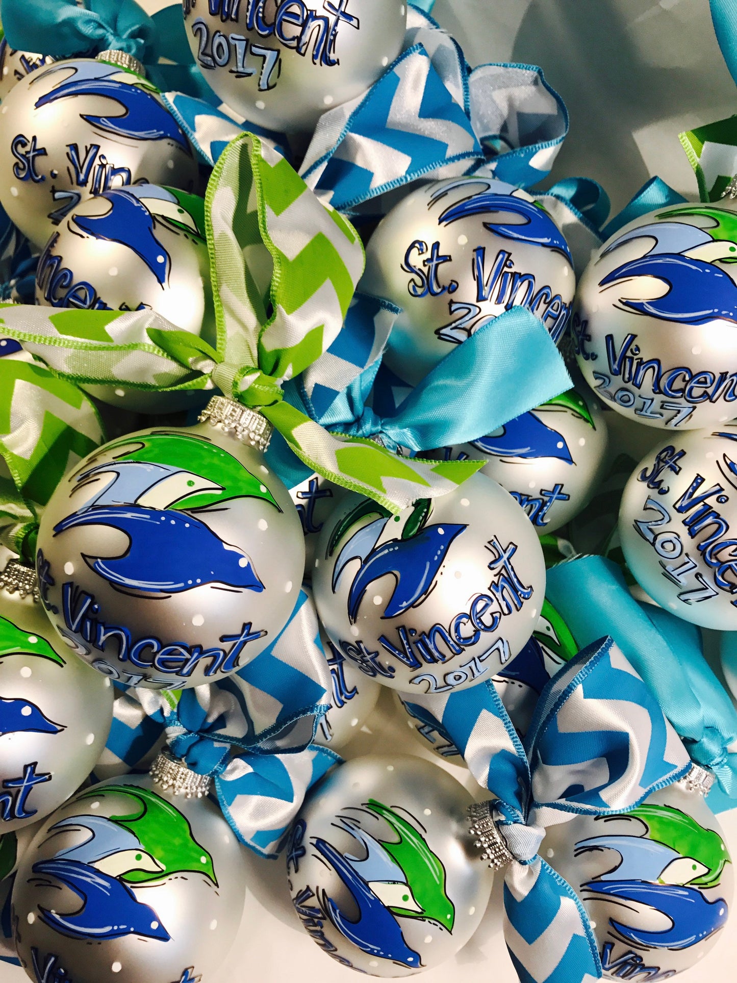 CUSTOM CORPORATE ORNAMENTS