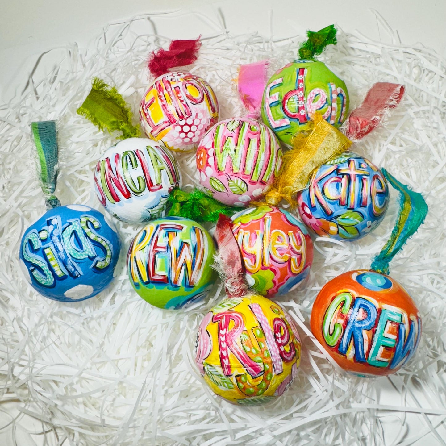 PAPER MACHE BAUBLE, GREEN