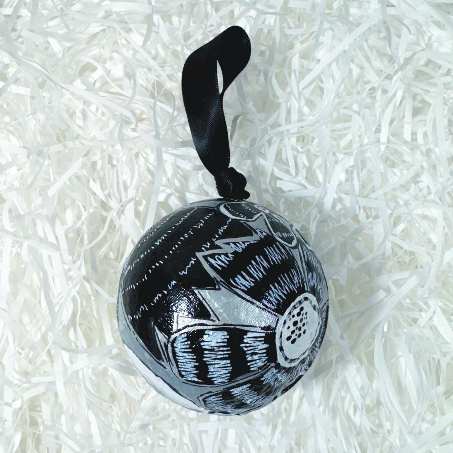 SILVER and BLACK FLORAL BAUBLE SET