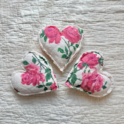 Rose Cutter Quilt Heart Trio
