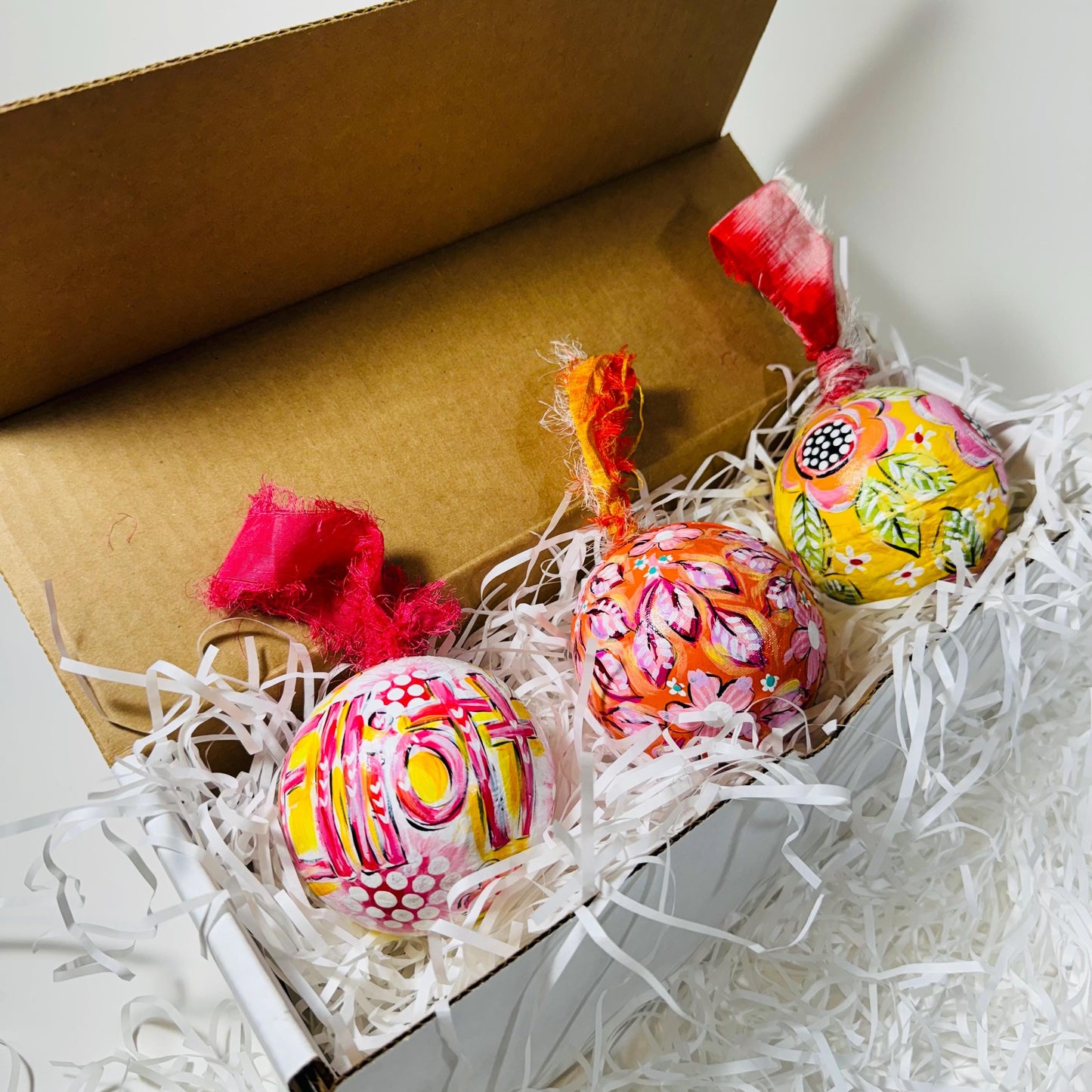 PAPER MACHE BAUBLE SET, YELLOW FLORAL