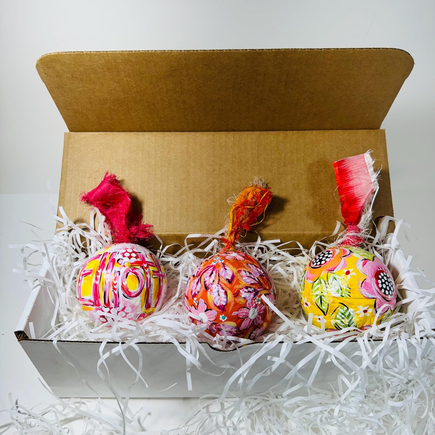 PAPER MACHE BAUBLE SET, YELLOW FLORAL