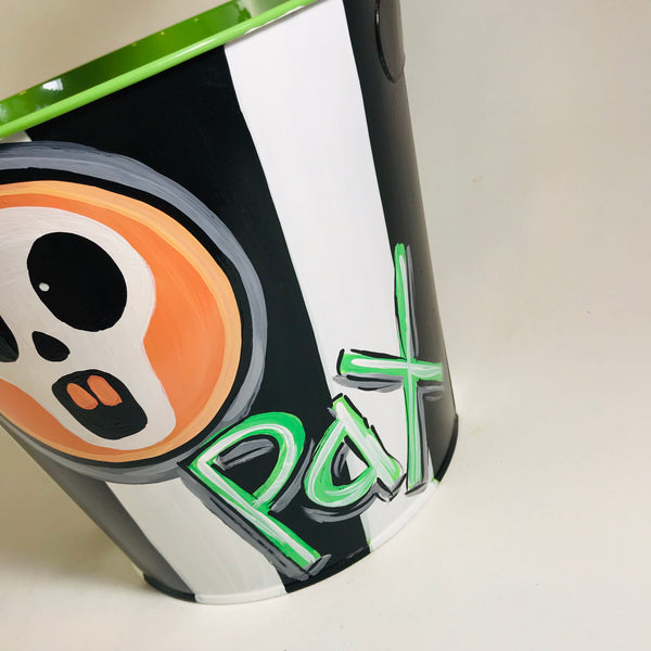 PAIL, Halloween, Skull on Green Bucket